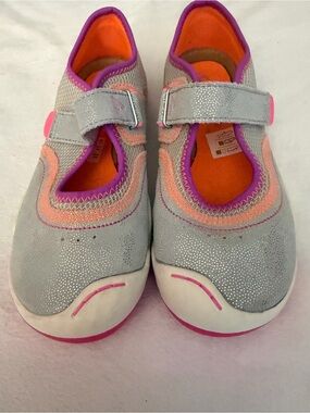 PLAE Emme Pink and Grey Mary Jane Youth Size 2 Worn twice.